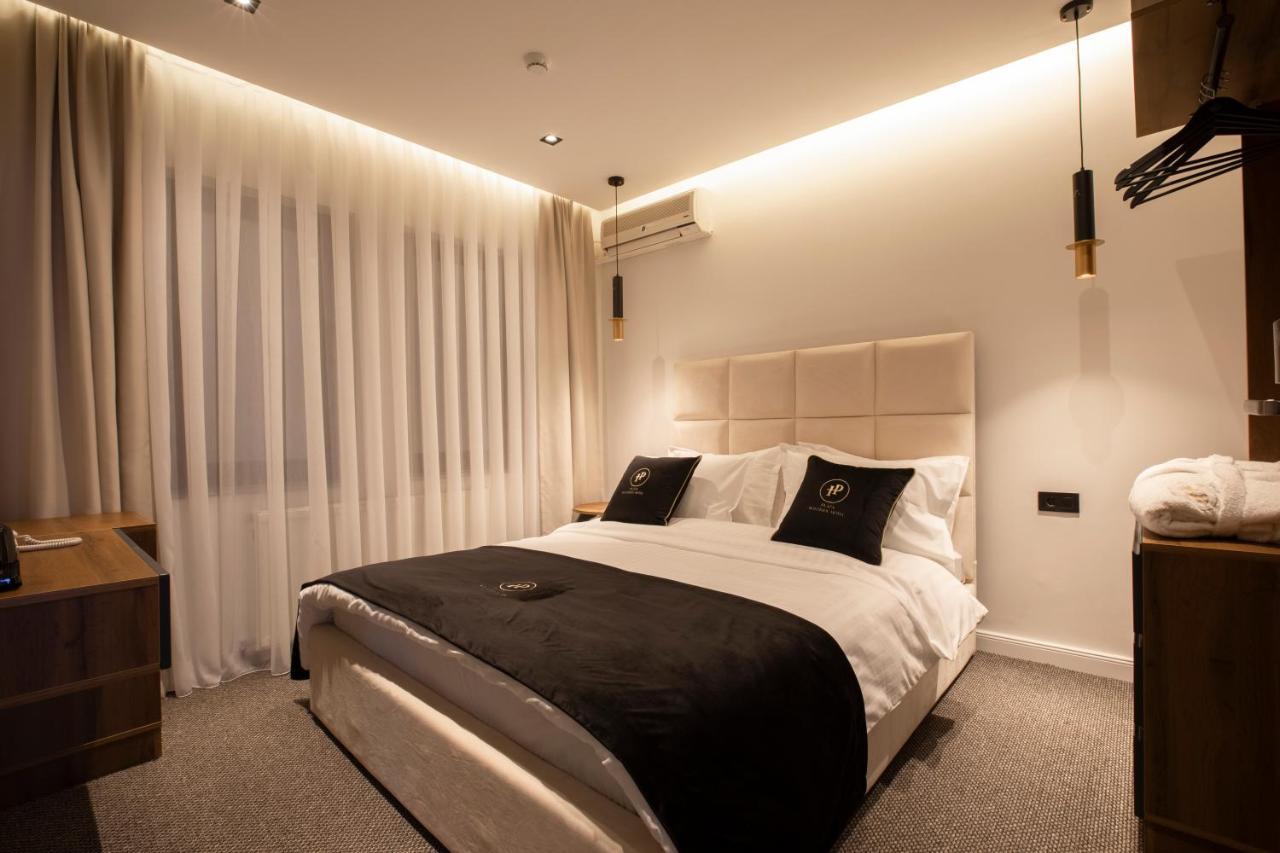Plaza Boutique Hotel Pristina Eksteriør billede