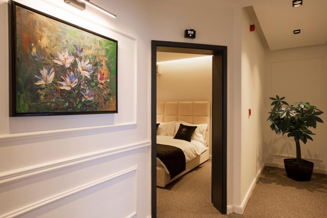 Plaza Boutique Hotel Pristina Eksteriør billede